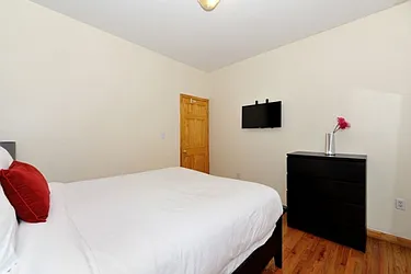 Rented by Eisenberg Exclusives