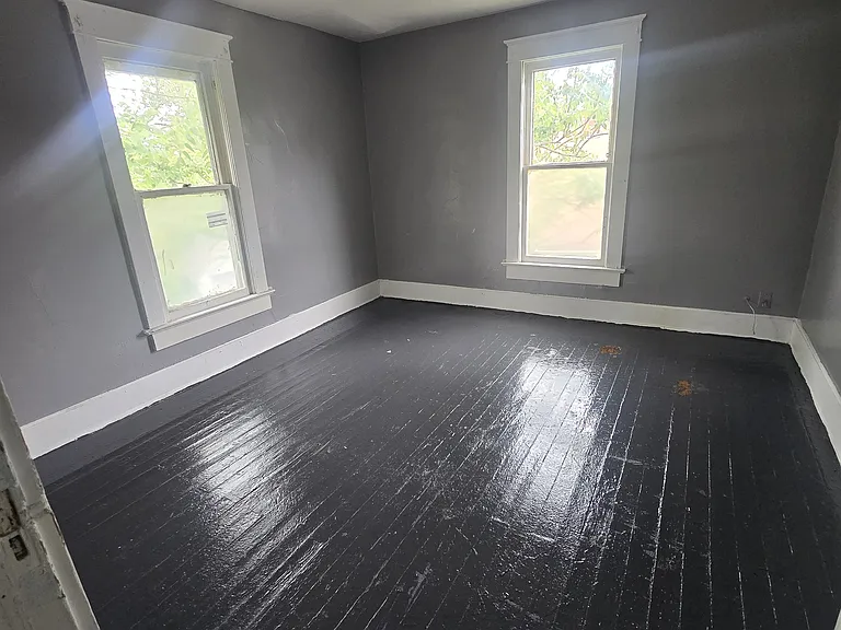 542 Orena Ave — Photo 7