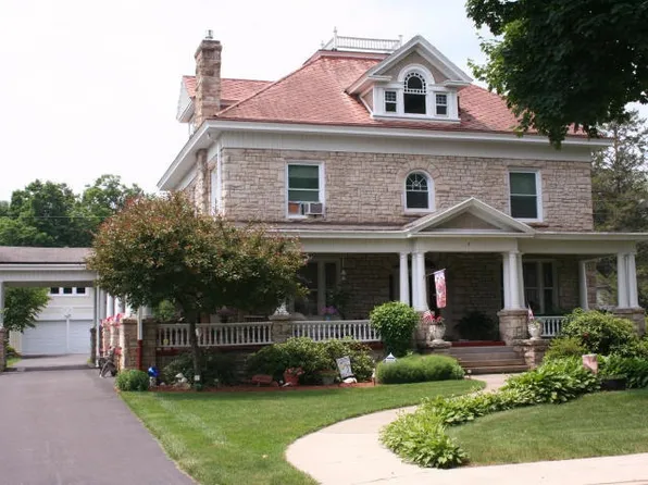 9 W Main St, Lock Haven, PA 17745