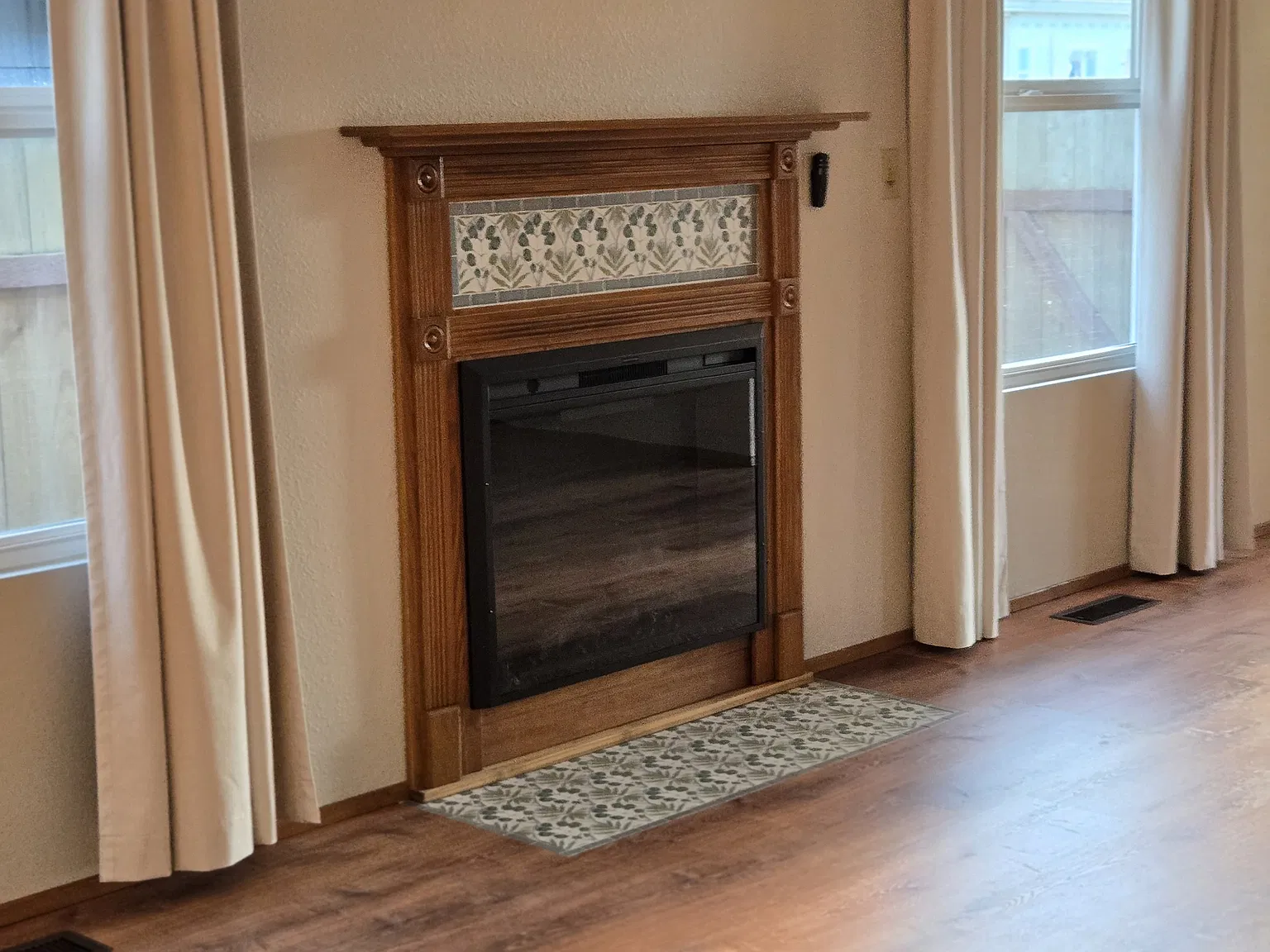 1140 Central St NE — Photo 4