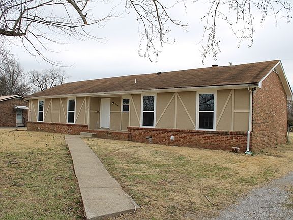 2nd image of 2241 Robin Dr