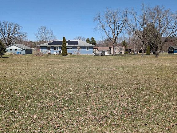 3rd image of Lot 0 E 4TH STREET
