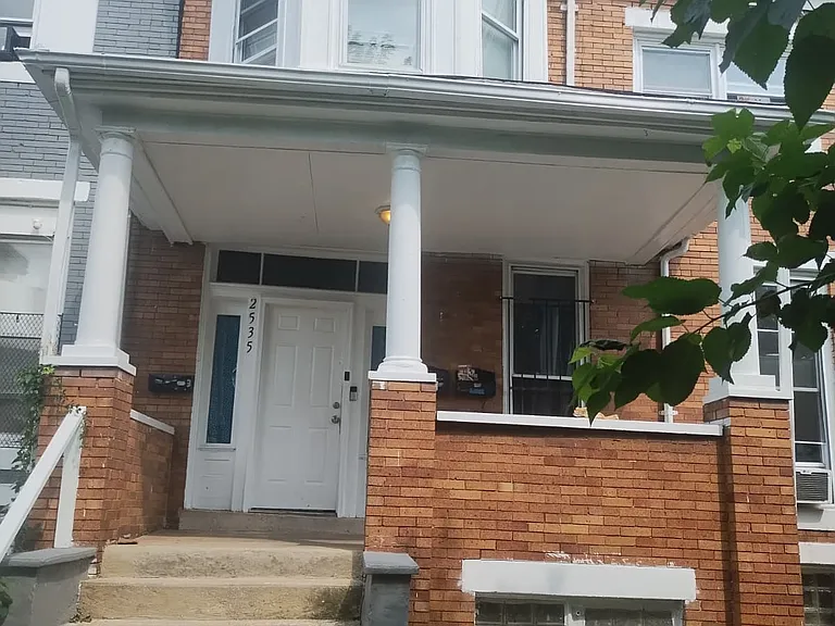 2535 Brookfield Ave #3 — Photo 1