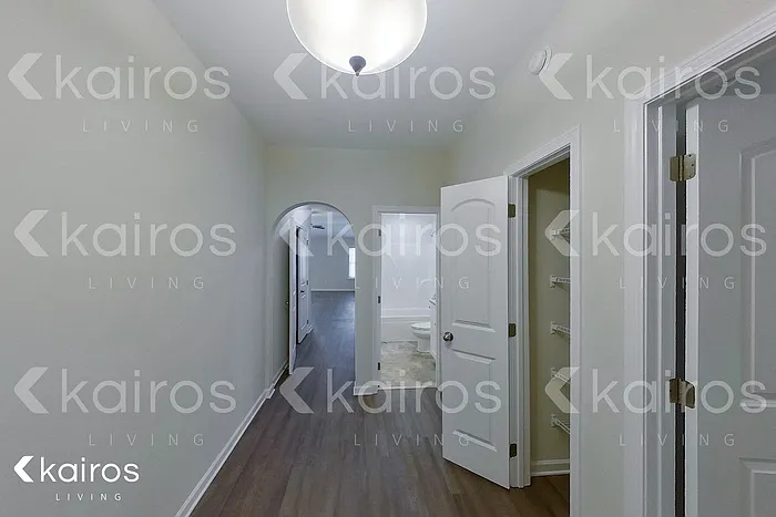 820 Heather Dr — Photo 2