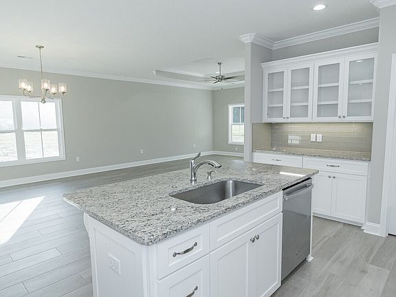 5th image of 133 Amanda Trce