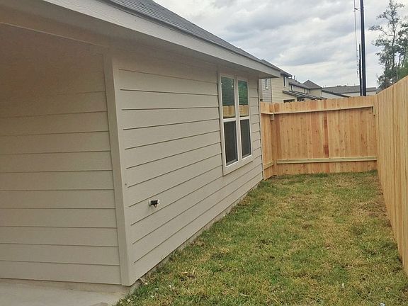 2nd image of 9831 Piave Dr