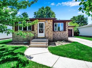 27 S Transit Hill Dr, Depew, NY 14043