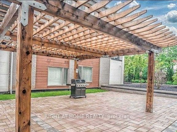 3rd image of 5131 Sheppard Ave E #401