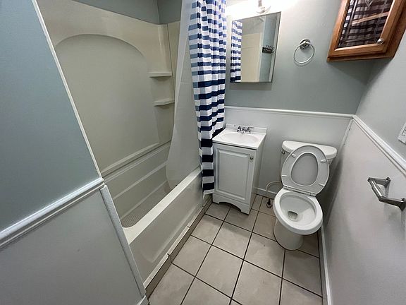 3rd image of 208 S 5th St #210