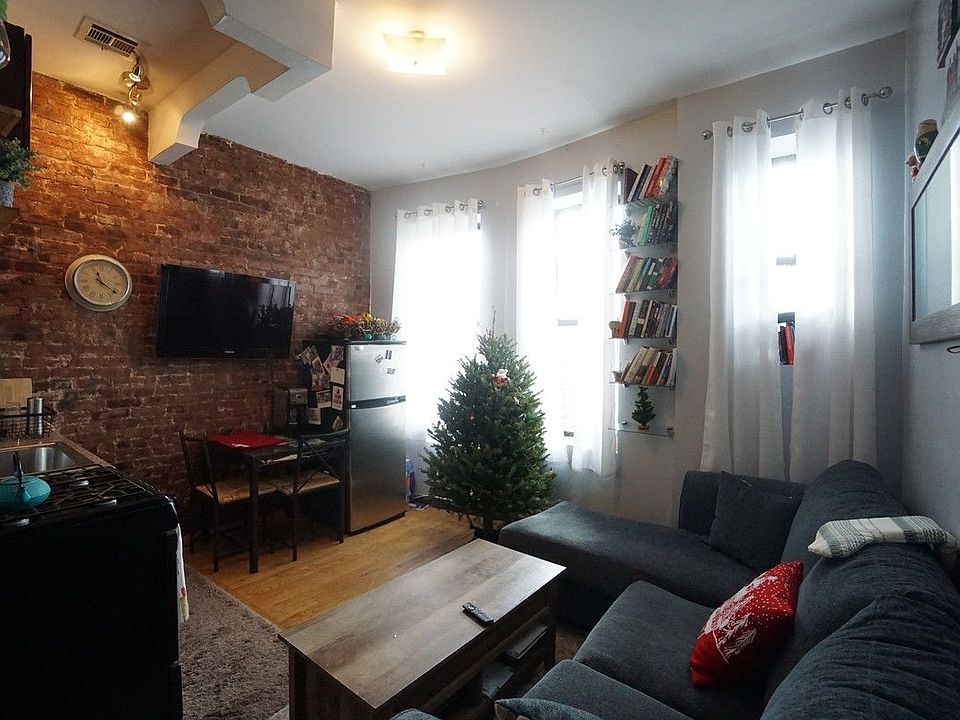 1st image of 823 Saint Johns Pl