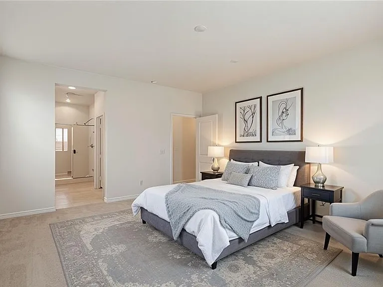 43885 Arancia Way — Photo 8