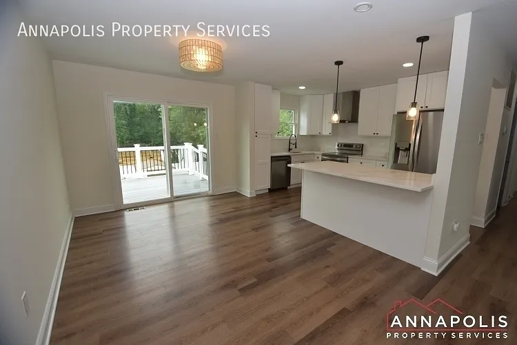 1003 Tyler Ave — Photo 6