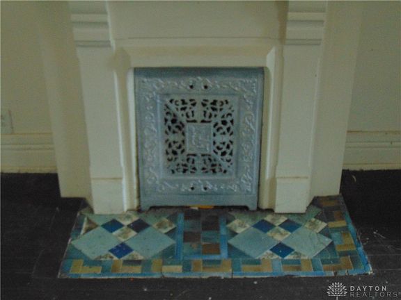 4th image of 238 Alton Ave #236