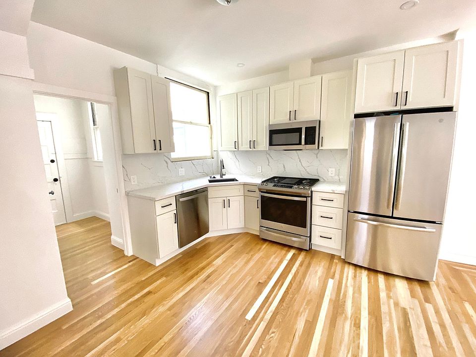 1st image of 798 15th Ave