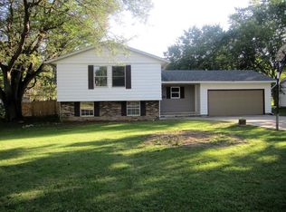 322 Northbrook Dr, Danville, IL 61832