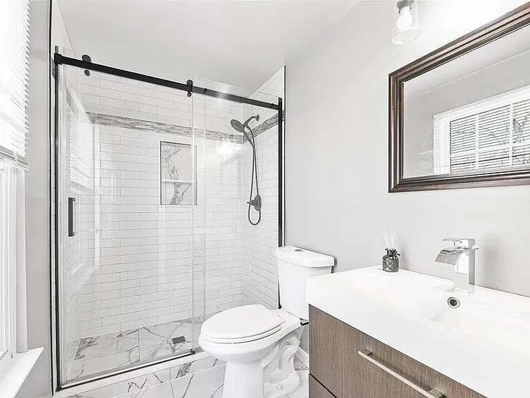 17641 Longview Ln — Photo 12