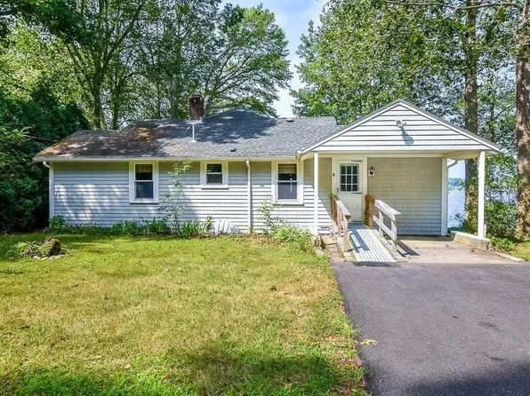 8 Fuller Shores Rd, Lakeville, MA 02347