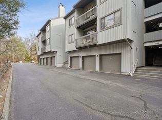 224 Magnolia Rd, Ramsey, NJ 07446