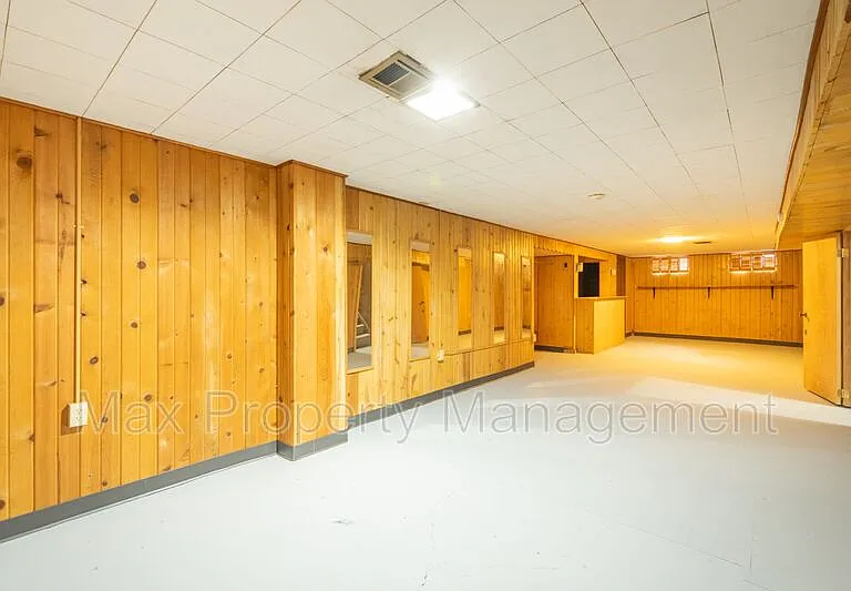 3934 Oakshire Rd — Photo 16