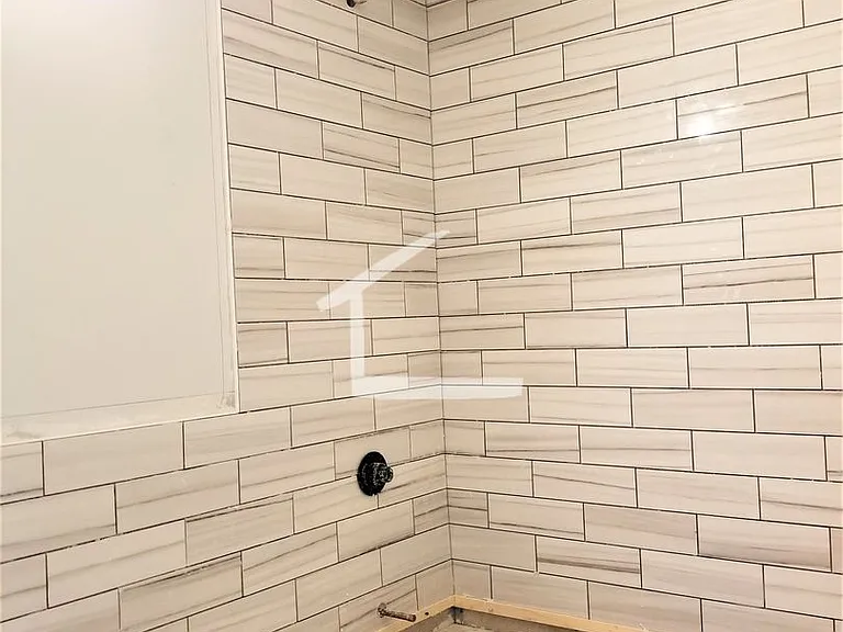 28 Brentwood St #2A — Photo 2