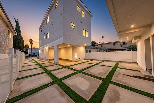 Floor plan #1720 1/2