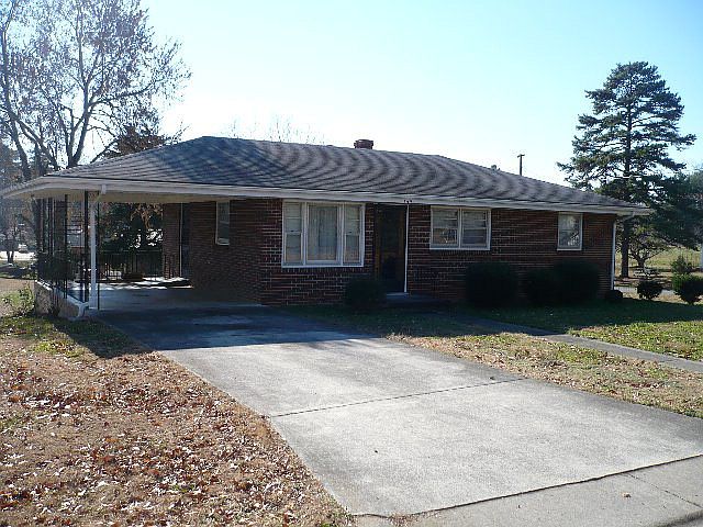 1st image of 409 Henry St