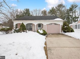 180 Buckingham Dr, Southampton, NJ