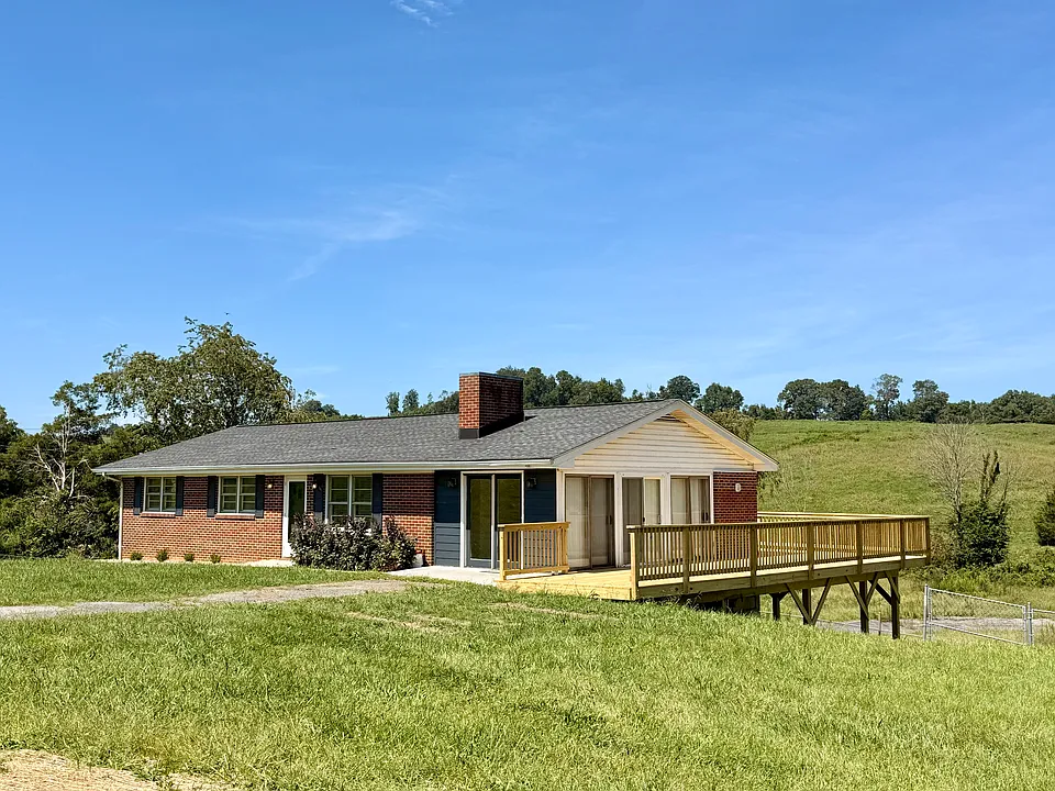 5028 Highway 11E