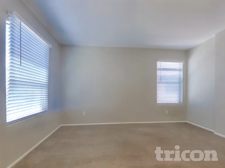 23670 W Levi Dr — Photo 8