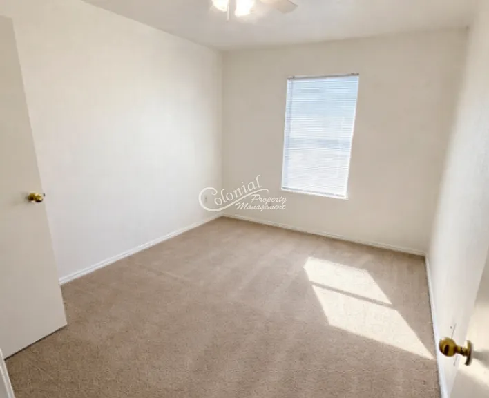 5704 Greengate Dr #D — Photo 7
