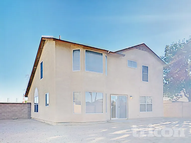 8841 W Maryland Ave — Photo 19