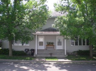 2087 Samuel St APT 1, Roseville, MN 55113