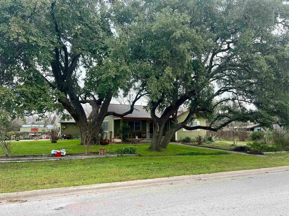 502 E Johnson Street, Burnet, TX 78611