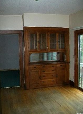 3rd image of 2169 Eldridge Ave E