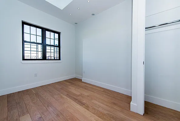 Rented by Rennit Inc. | media 27