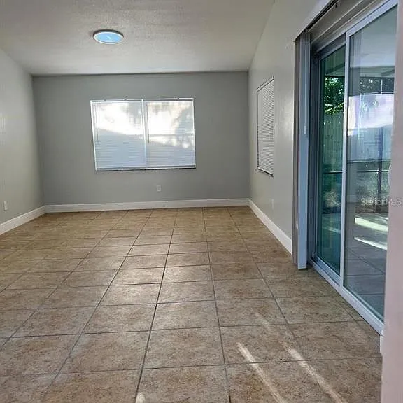 3112 Winfield St — Photo 10