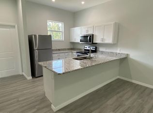 3105 Woodside Ave #101, Naples, FL 34112