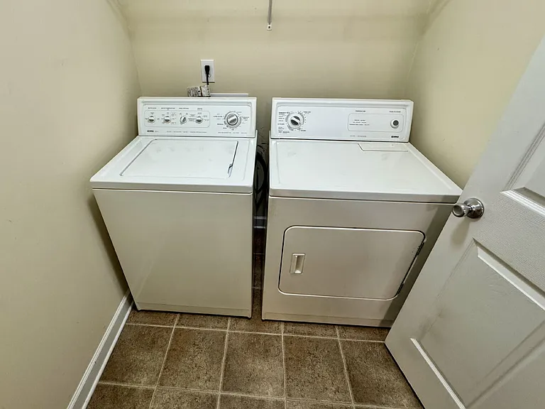 1750 Renwick Dr #202 — Photo 16