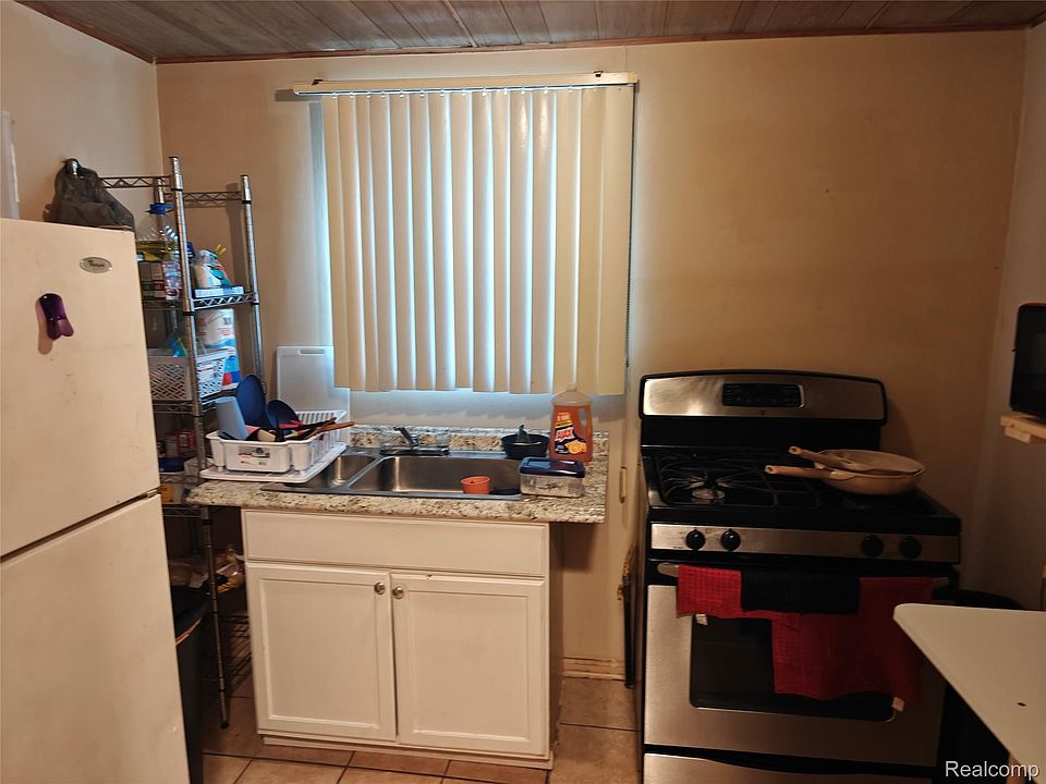 3401 Military St, photo 12