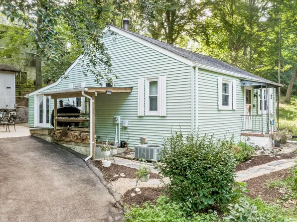 6080 Fir Rd, Saint Leonard, MD 20685