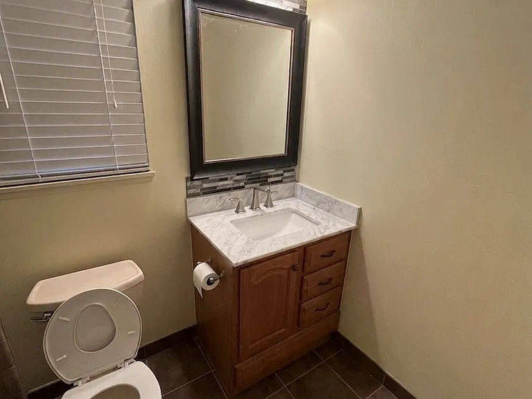 3661 Root Dr — Photo 9