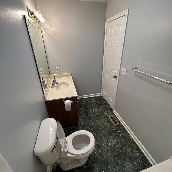 108 Roberts Dr — Photo 9