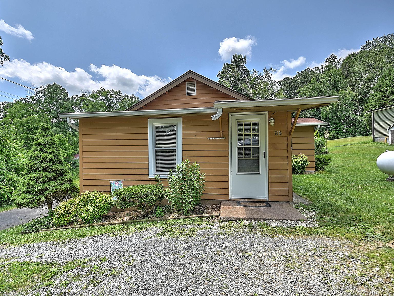 318 Oak Rd, Bristol, TN 37620 MLS 9952985 Zillow
