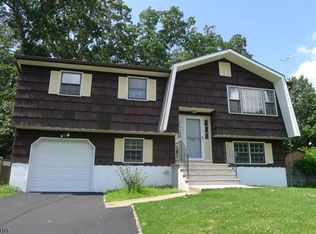 118 York Rd, Hopatcong, NJ 07843