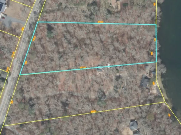 167 Hooppole Rd, Mashpee, MA 02649