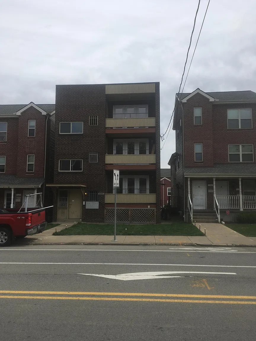 520 N Negley Ave photo 1