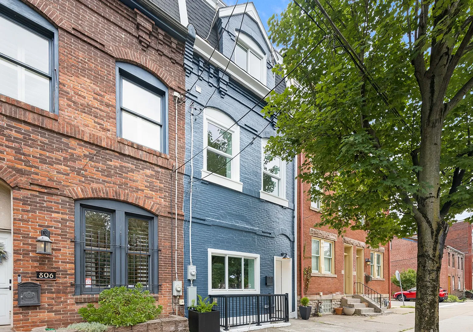 Furnished Luxury Home for Rent-Historic Deutschtown/Northside — Photo 1