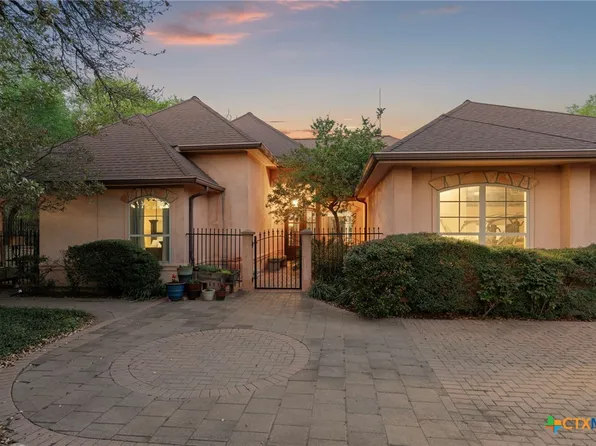 200 Redbird Ln, Kingsbury, TX 78638