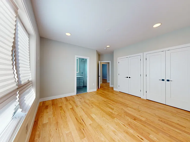 353 Boyden Ave — Photo 15