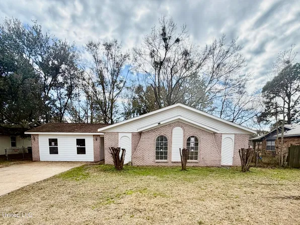 2513 Calle Hermosa St, Gautier, MS 39553